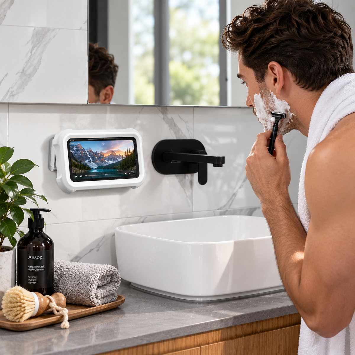 PortiAura™ VersaView Waterproof Phone Holder